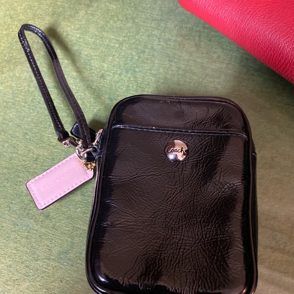COACH Patent LEATHER Vntg Wristlet OL-SCHOOL CHIC $ firm - Picture 2 of 6